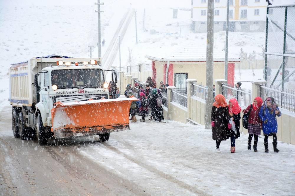  Aksaray'da okullara 1 gün 'kar' tatili