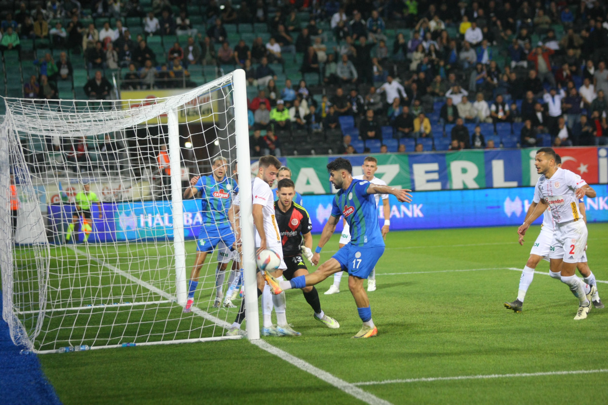 Çaykur Rizespor - Antalyaspor: 2-1