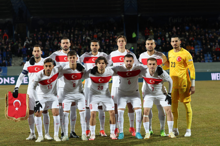 Flaş! Türkiye İzlanda'yı deplasmanda 4-2 yenerek liderliğini sürdürdü