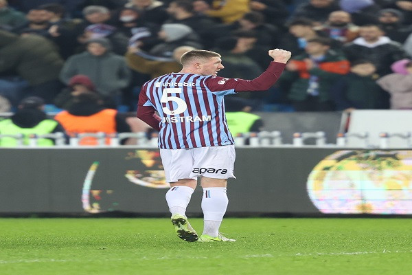 Lundstram, Trabzonspor - Sivasspor maçı ardından ilk defa!