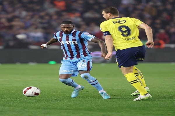 TRABZONSPOR - FENERBAHÇE MAÇININ İLK 11'LERİ AÇIKLANDI