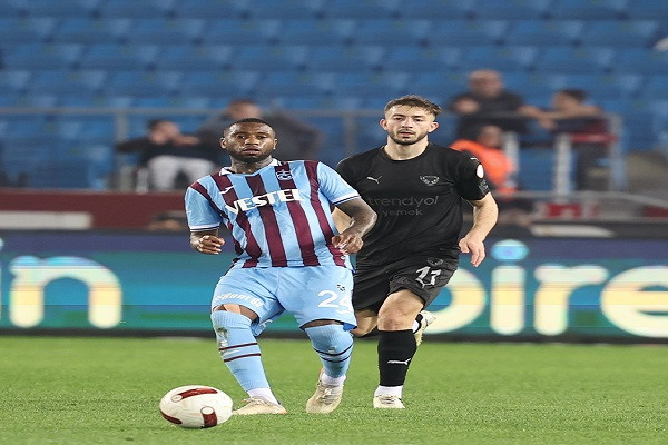 Trabzonspor - Hatayspor rekabetinde bordo mavililer üstün