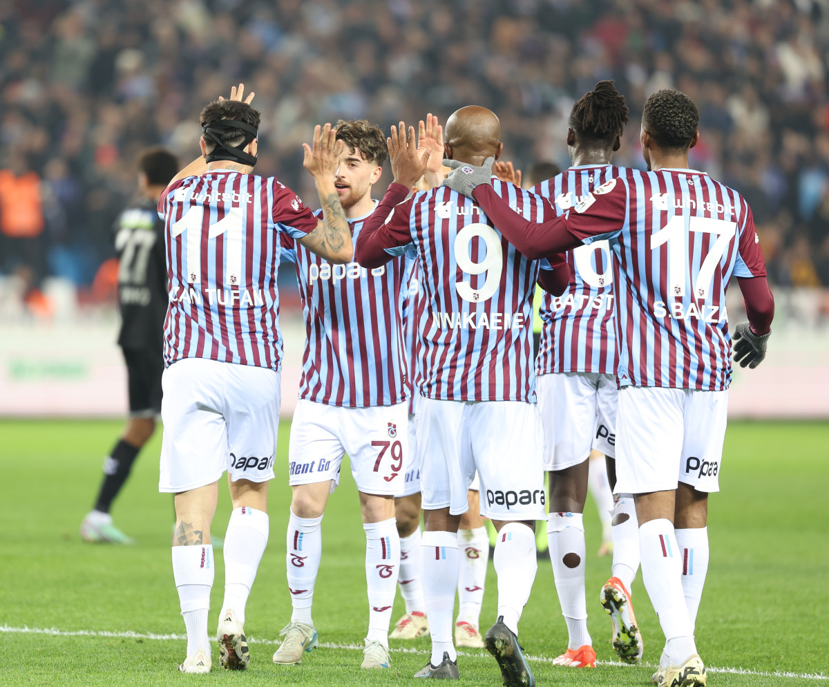 Trabzonspor kendine geliyor Sivasspor'uda 4-0 mağlup etti