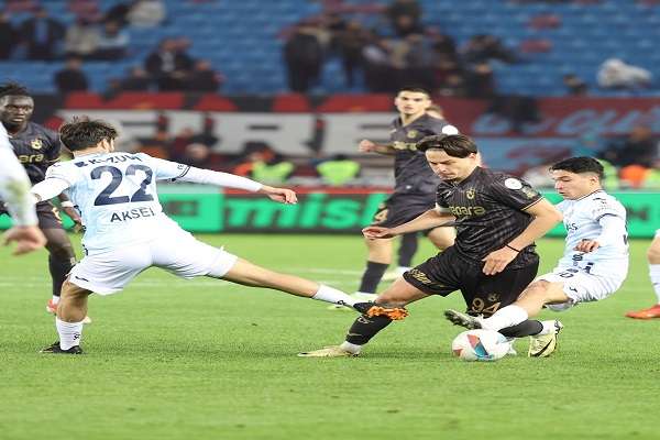 Trabzonspor'un Adana Demirspor maçı kadrosu açıklandı - 5 eksik ile Adana'ya gidiyor