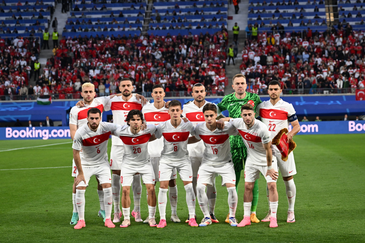 Türkiye A Milli Takımımızın Hollanda maçı muhtemel 11'i